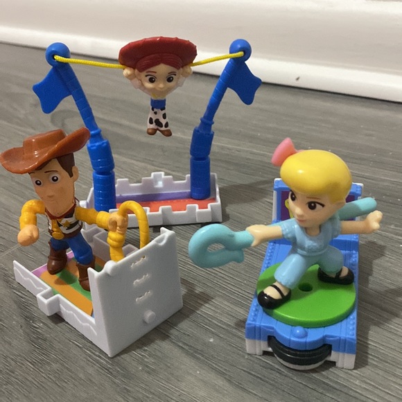 🦋Toy Bundle. Minion, Toy Story, Marvel and more - Picture 4 of 6